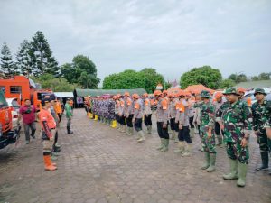 Pemko Padang Terjunkan Pasukan BPBD dan Tim Rescue Bantu Korban Galodo Arosuka