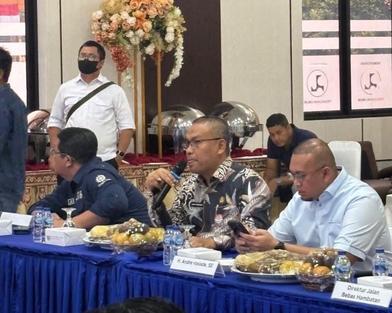 Rapat koordinasi penting terkait Persiapan dan Percepatan Pembangunan Tol Pekanbaru–Padang ruas Bukittinggi–Sicincin.