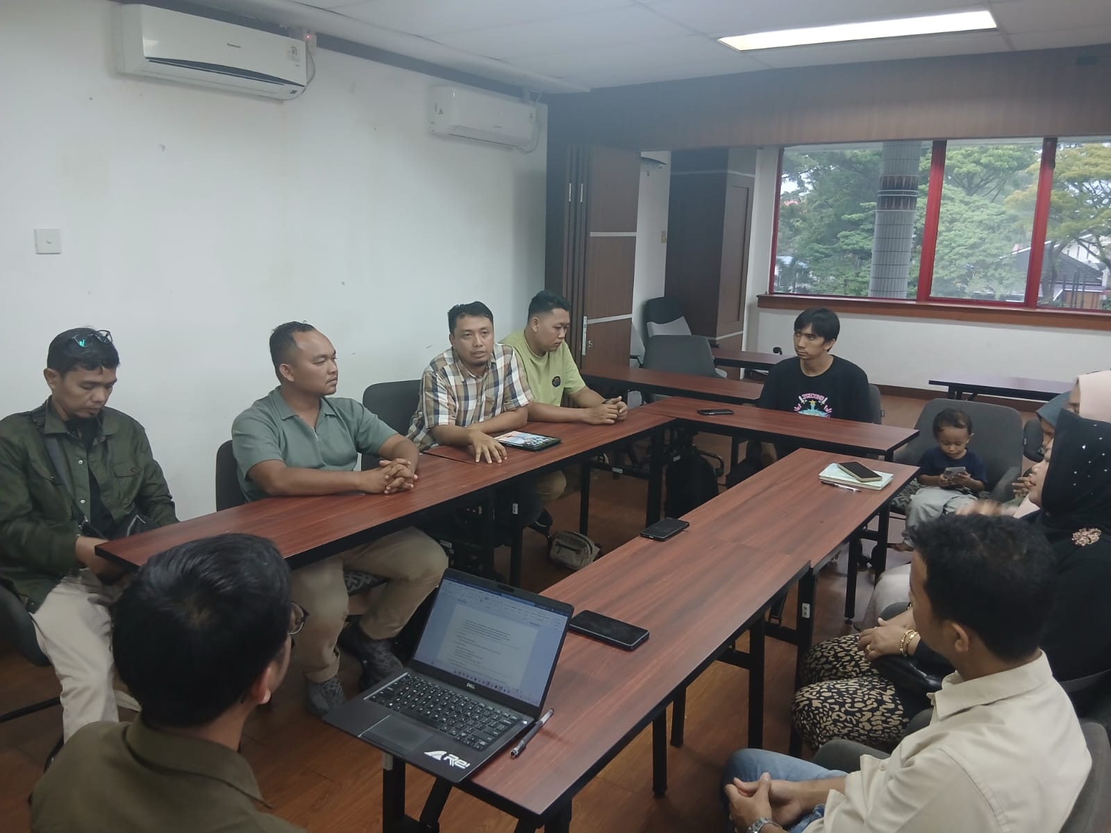 Prodi Kewirausahaan Universitas Adzkia Gandeng TDA Padang Bedah Peluang AI Buat UMKM!